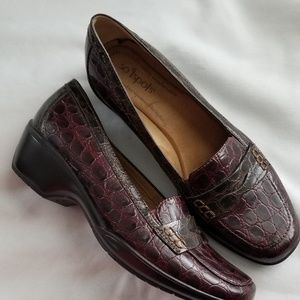 Softspots Cate Moc Croc Leather Loafers Sz 9 wide